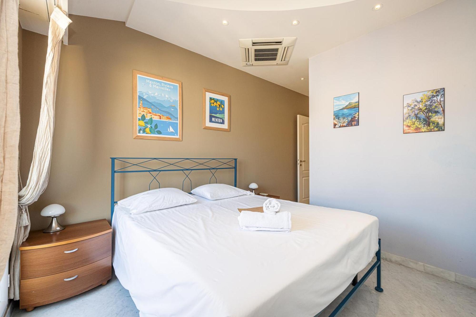 Victoria Bergamote Attic - Happy Rentals Menton Ngoại thất bức ảnh